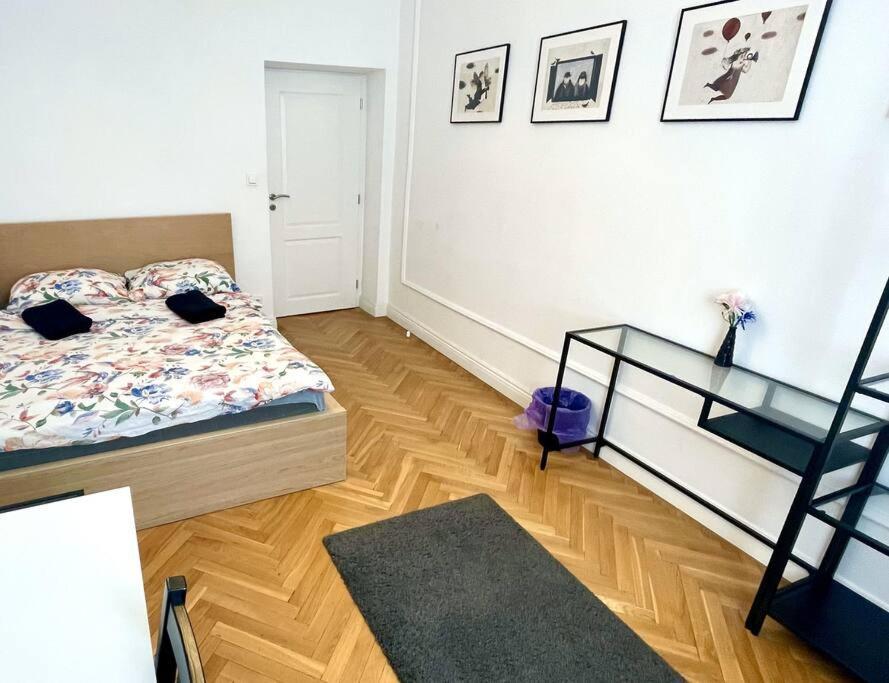 Fantastic Waw - Kp69 Room D Warsaw Exterior photo